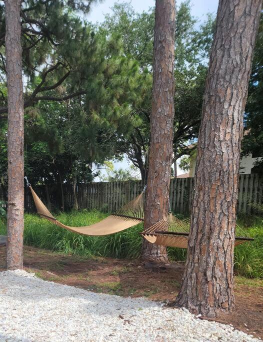 Welcome To The Bray Escape 4 Miles To Siesta Key Sarasota Eksteriør bilde
