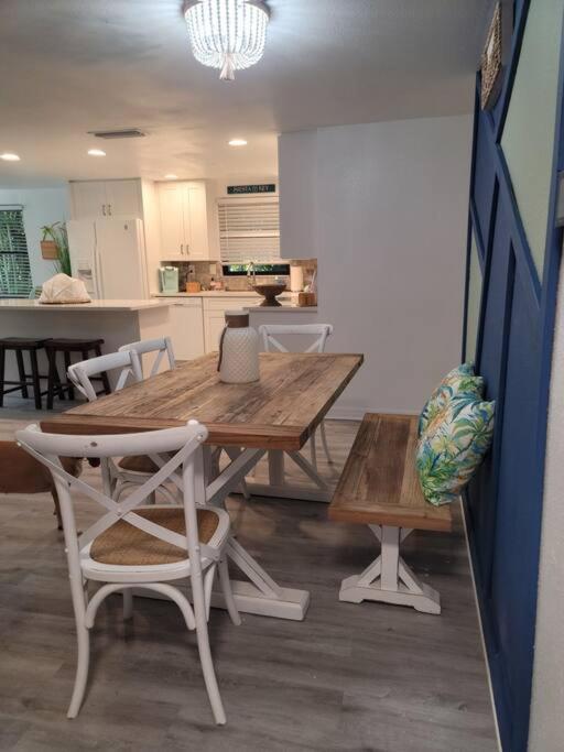 Welcome To The Bray Escape 4 Miles To Siesta Key Sarasota Eksteriør bilde